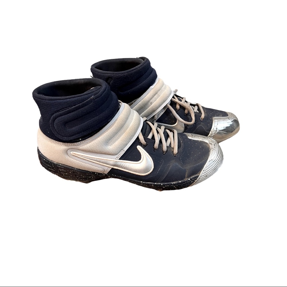 Nike custom Huarache 2 mid metal baseball cleats. Size 11.5. Navy with chrome